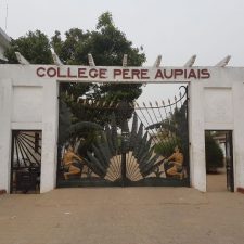 Père Aupiais Logo